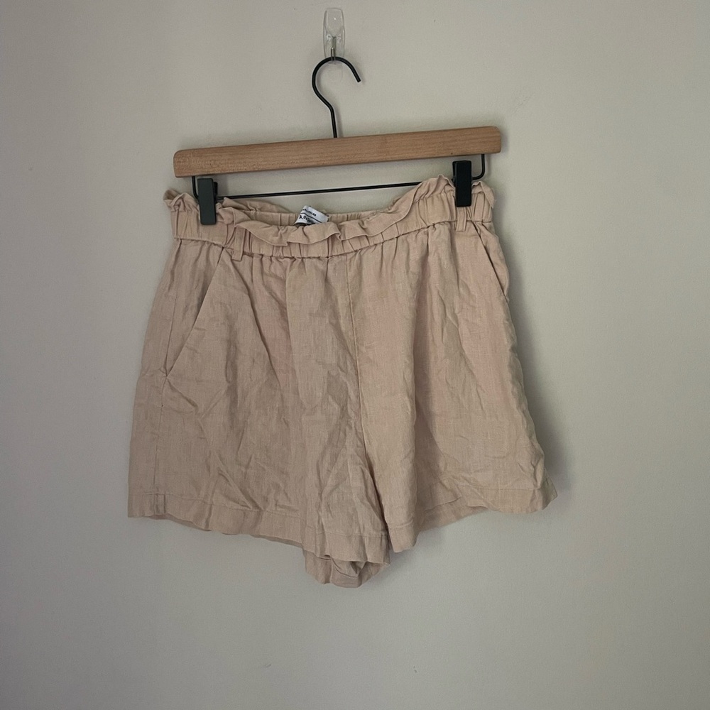 & Other Stories High Waist Paperbag Linen-Blend Shorts in Beige